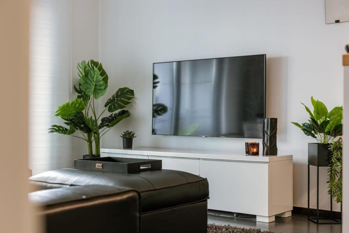 Huswell - Modern Apartment Near The Beach Остенде Экстерьер фото