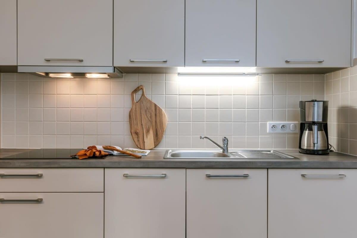 Huswell - Modern Apartment Near The Beach Остенде Экстерьер фото