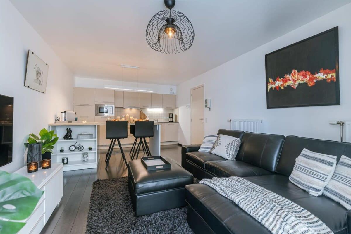 Huswell - Modern Apartment Near The Beach Остенде Экстерьер фото